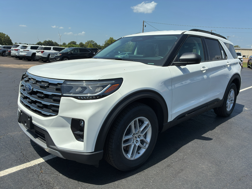 2026 Ford Explorer Active w/200A Pkg photo 1