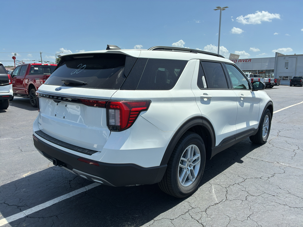 2026 Ford Explorer Active w/200A Pkg photo 5