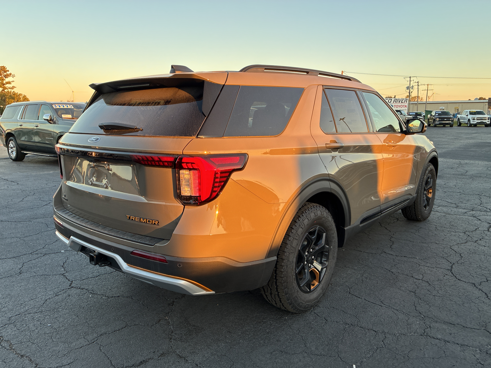 2026 Ford Explorer Tremor photo 3