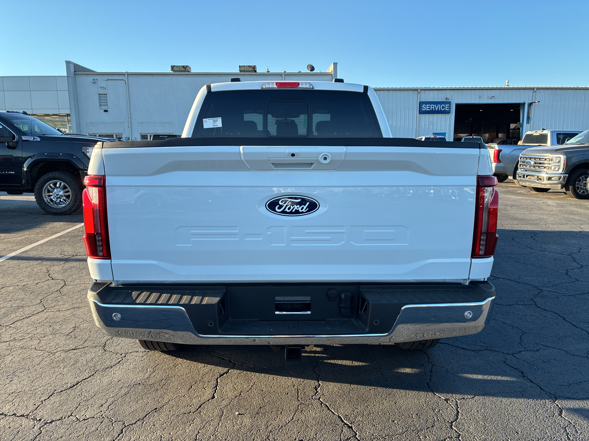 2026 Ford F-150 LARIAT photo 6