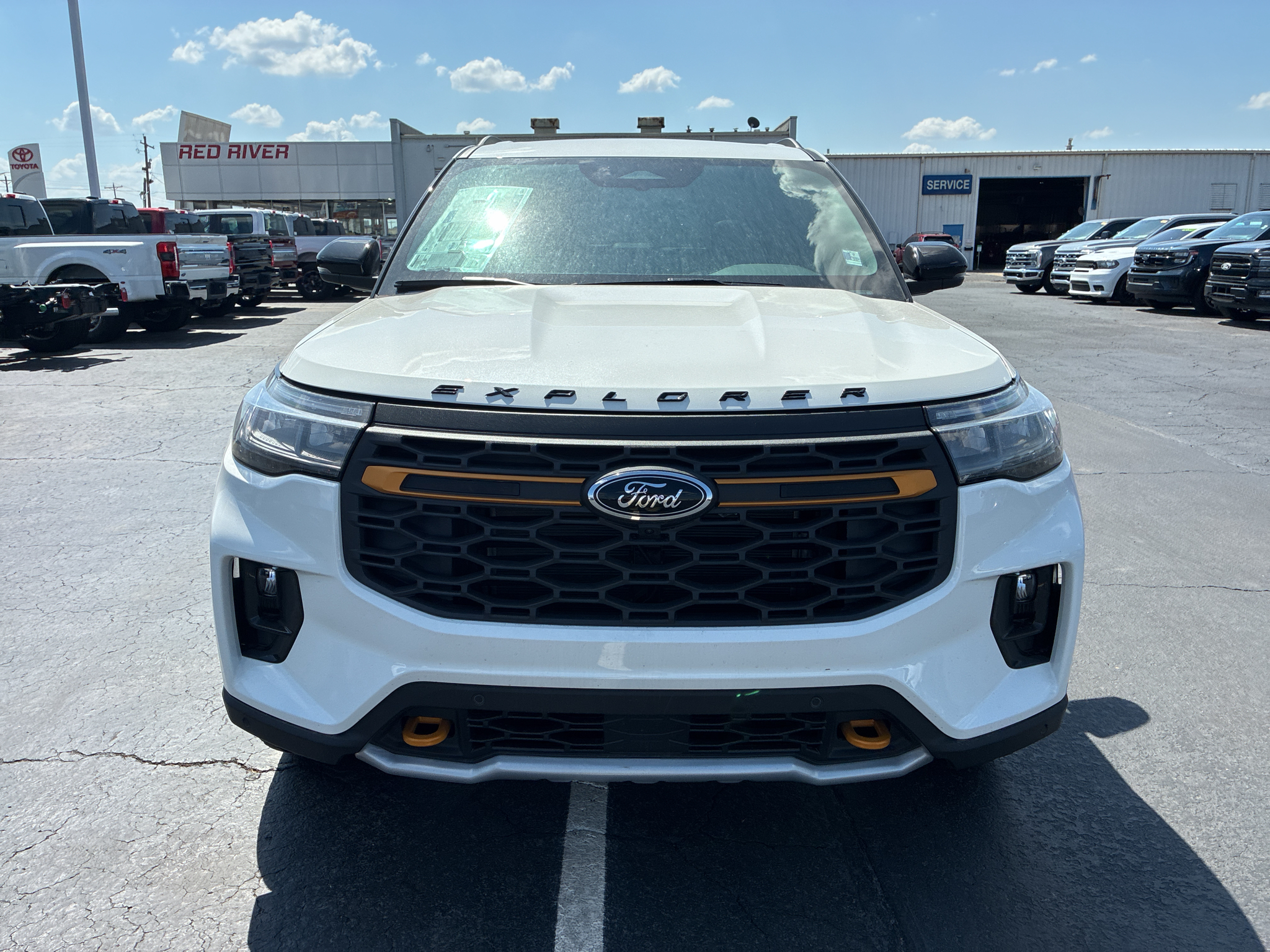 2026 Ford Explorer Tremor photo 2