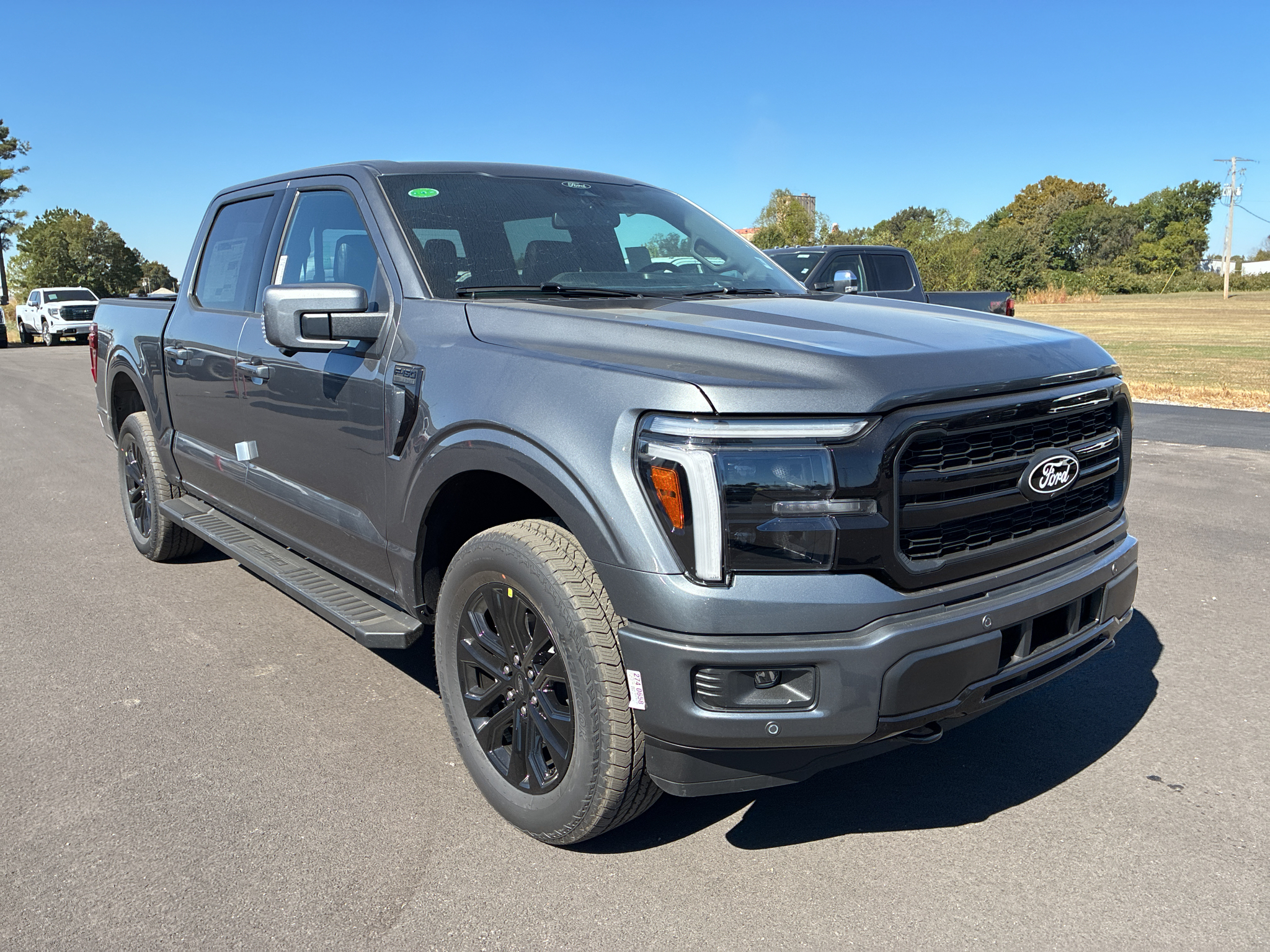 2026 Ford F-150 LARIAT photo 3