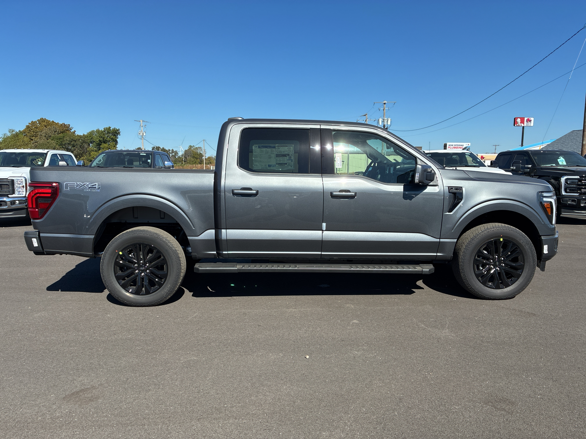 2026 Ford F-150 LARIAT photo 4