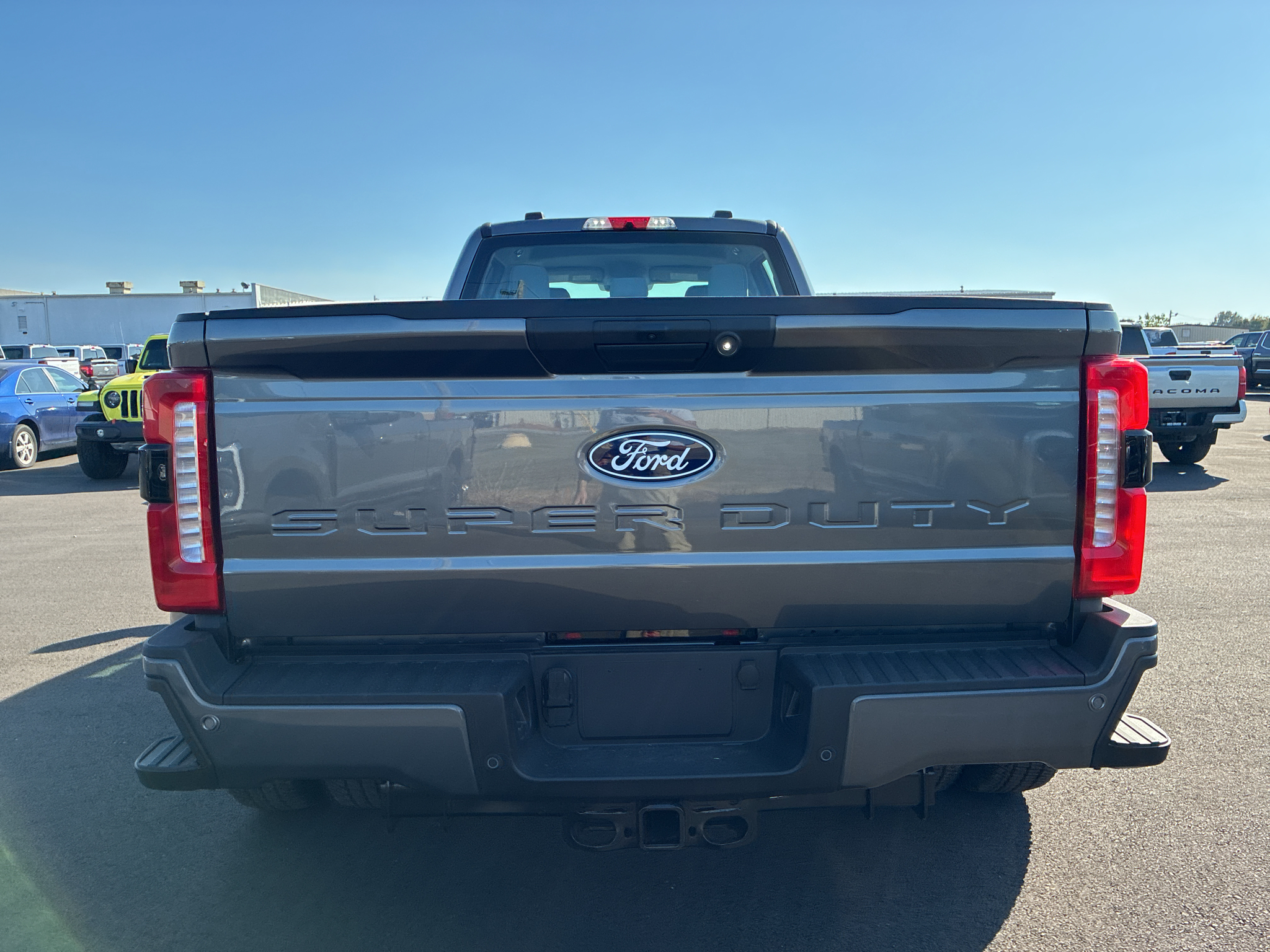 2027 Ford F-350 XL photo 6