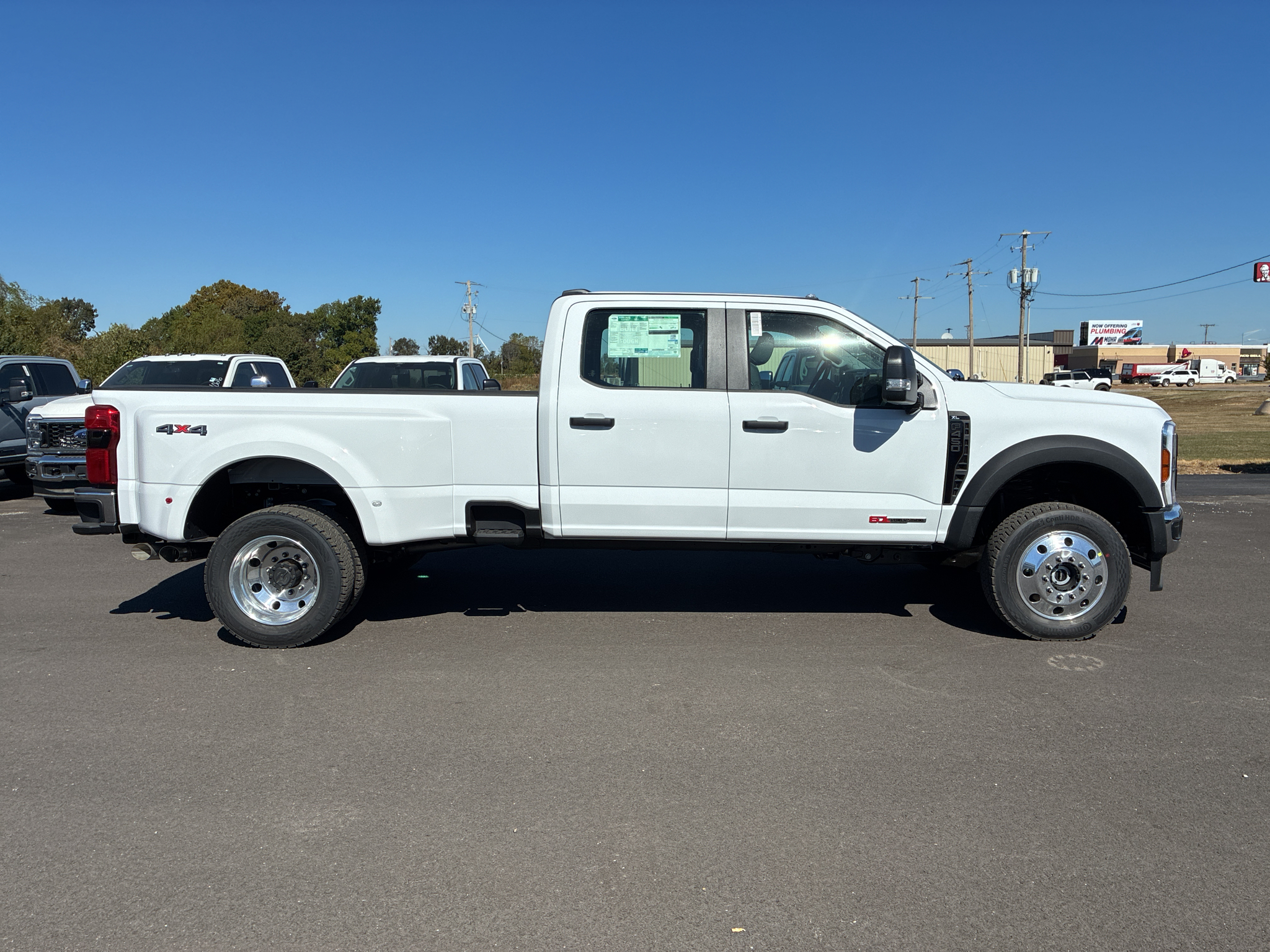 2027 Ford F-450 XL photo 4