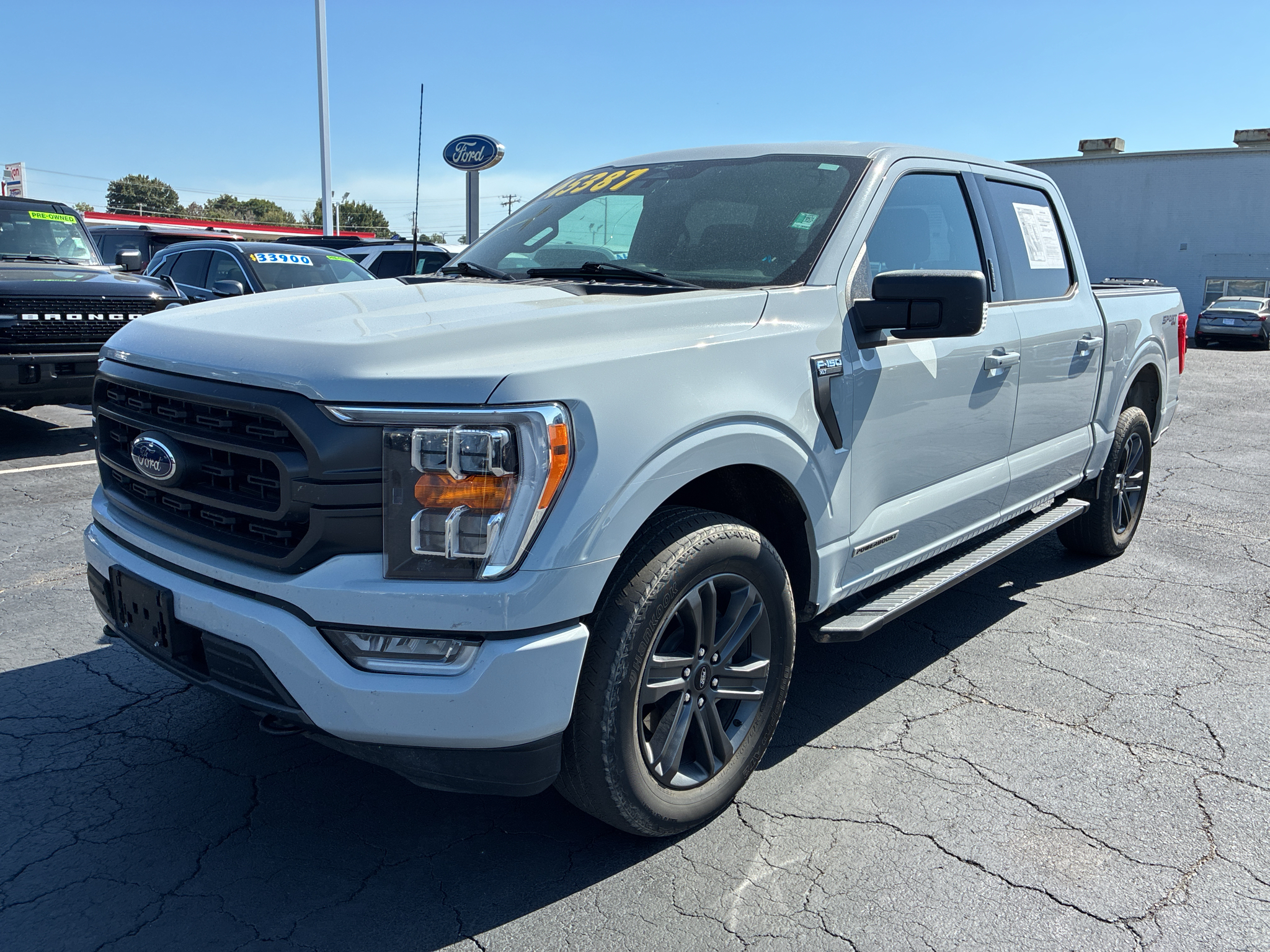 2023 Ford F-150 XLT photo 1