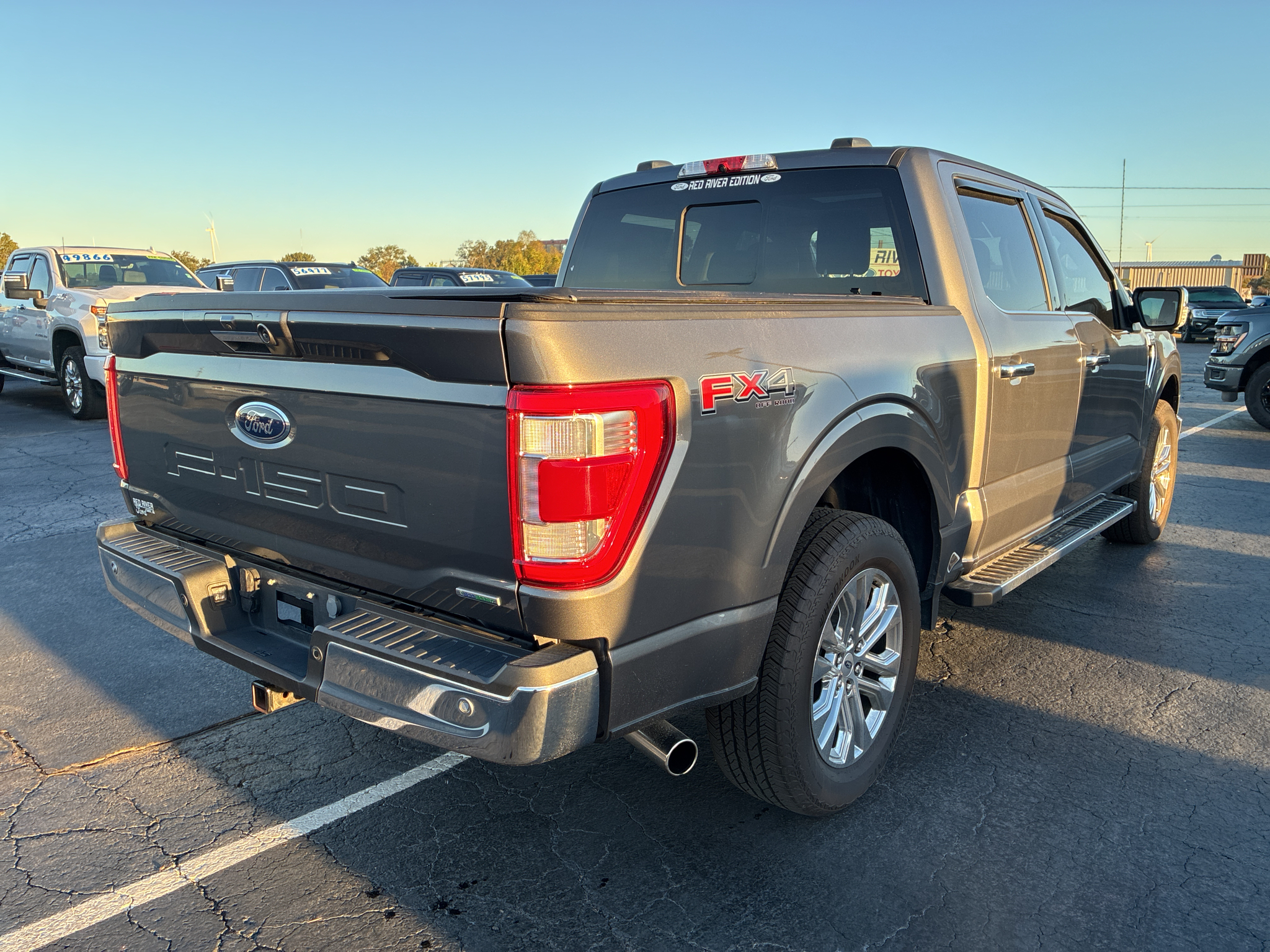 2023 Ford F-150 LARIAT photo 5