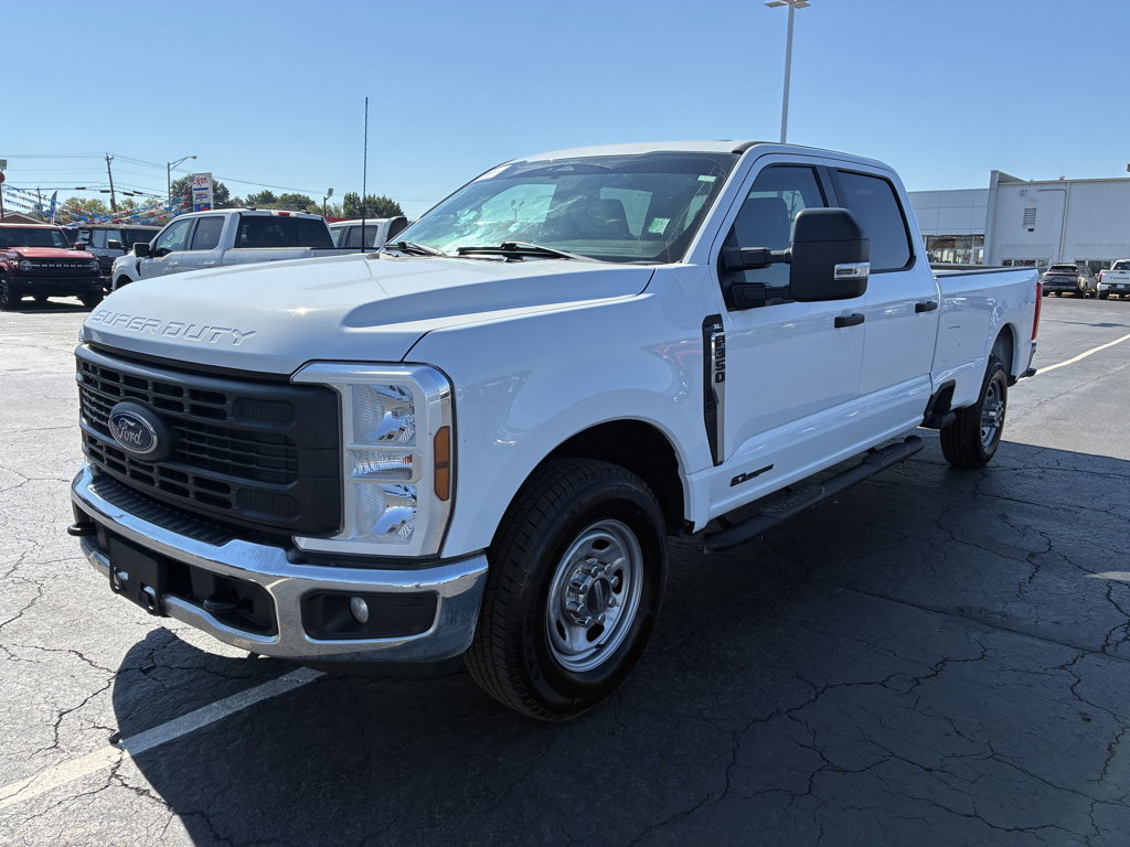 2024 Ford F-350 XL photo 1