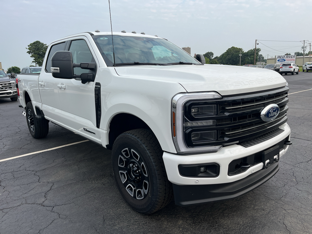 2026 Ford F-250 Platinum photo 3