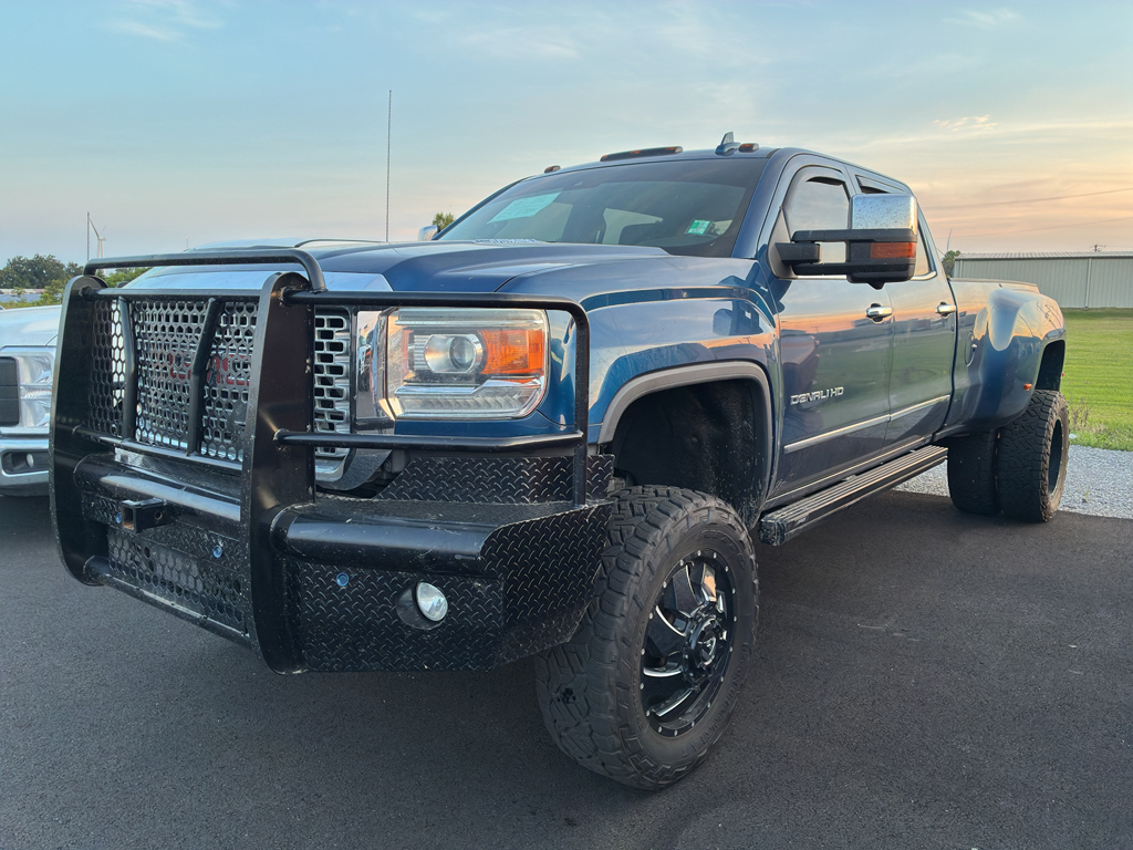2016 GMC Sierra Denali photo 1
