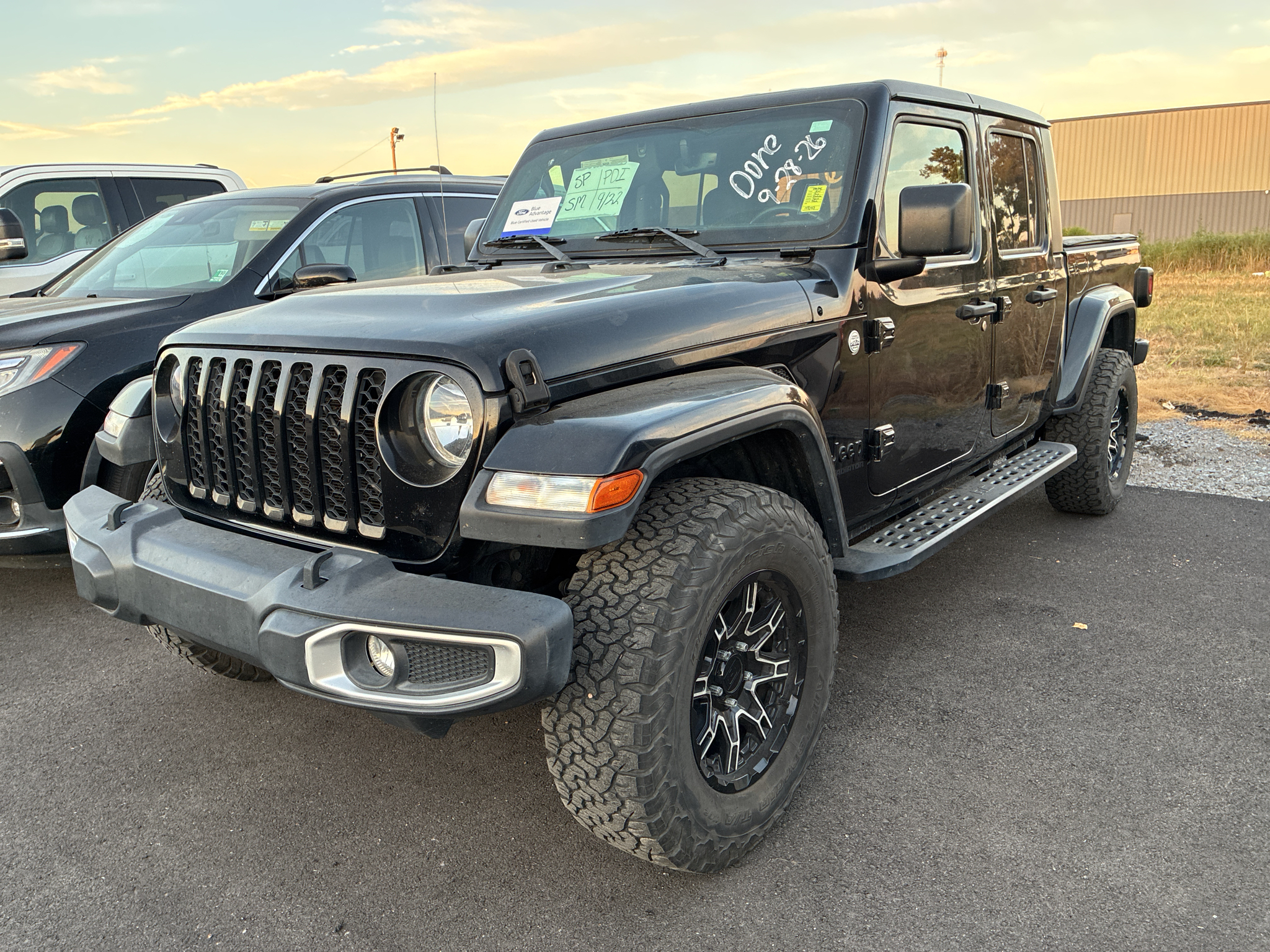 2021 Jeep Gladiator Sport S photo 1