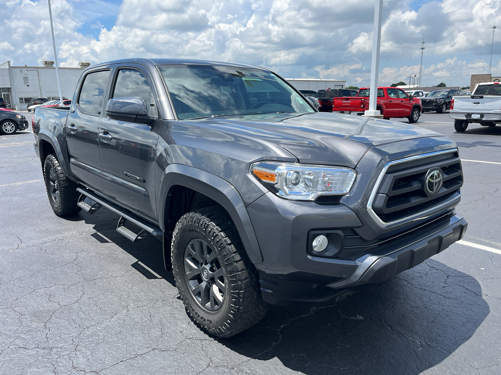 2023 Toyota Tacoma SR5 photo 3