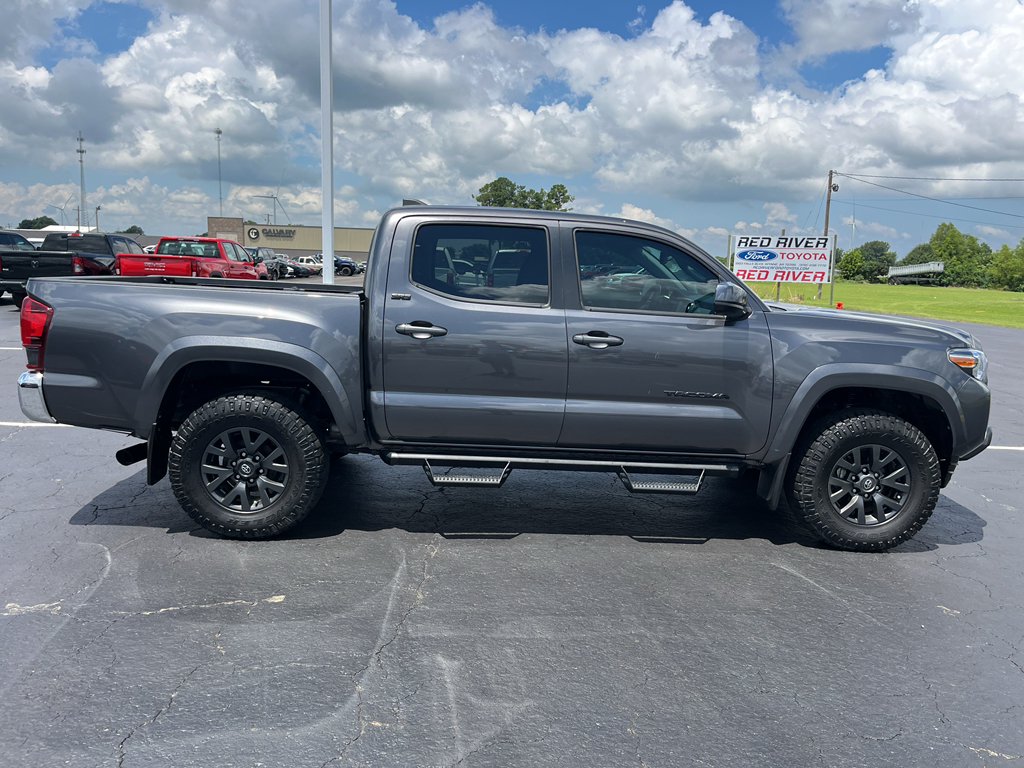 2023 Toyota Tacoma SR5 photo 4
