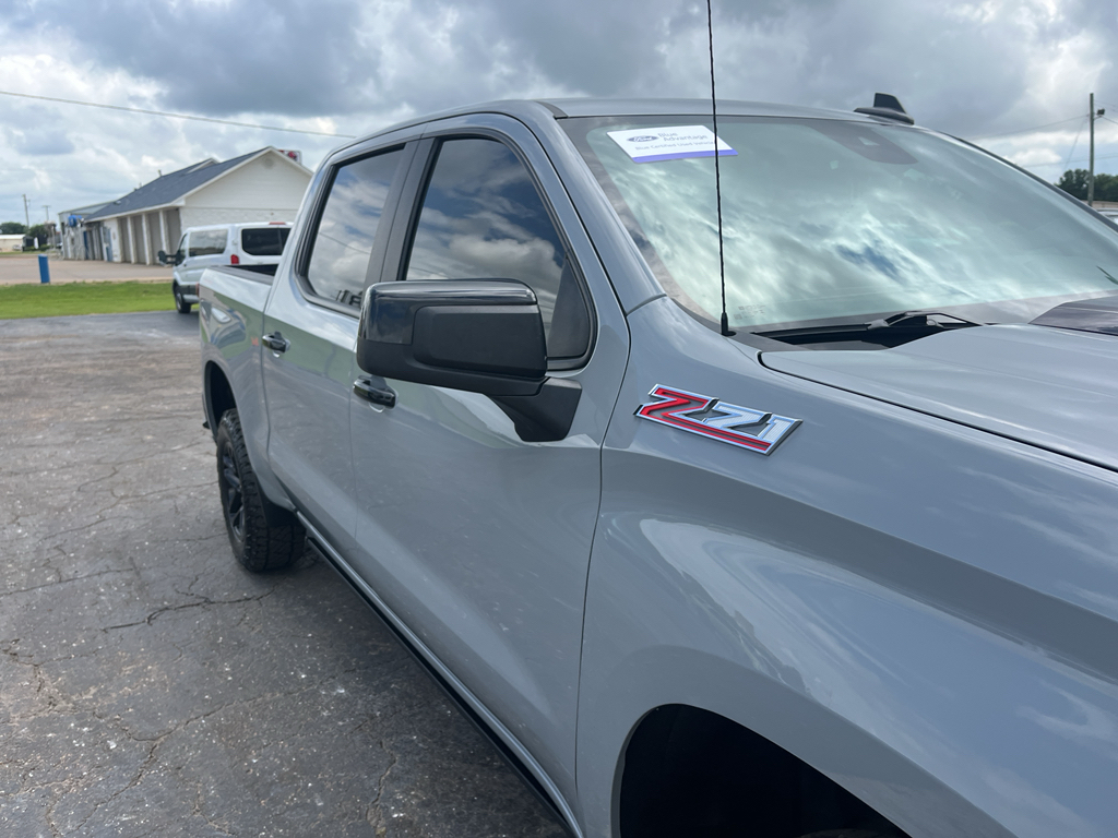 2024 Chevrolet Silverado representative vehicle photo
