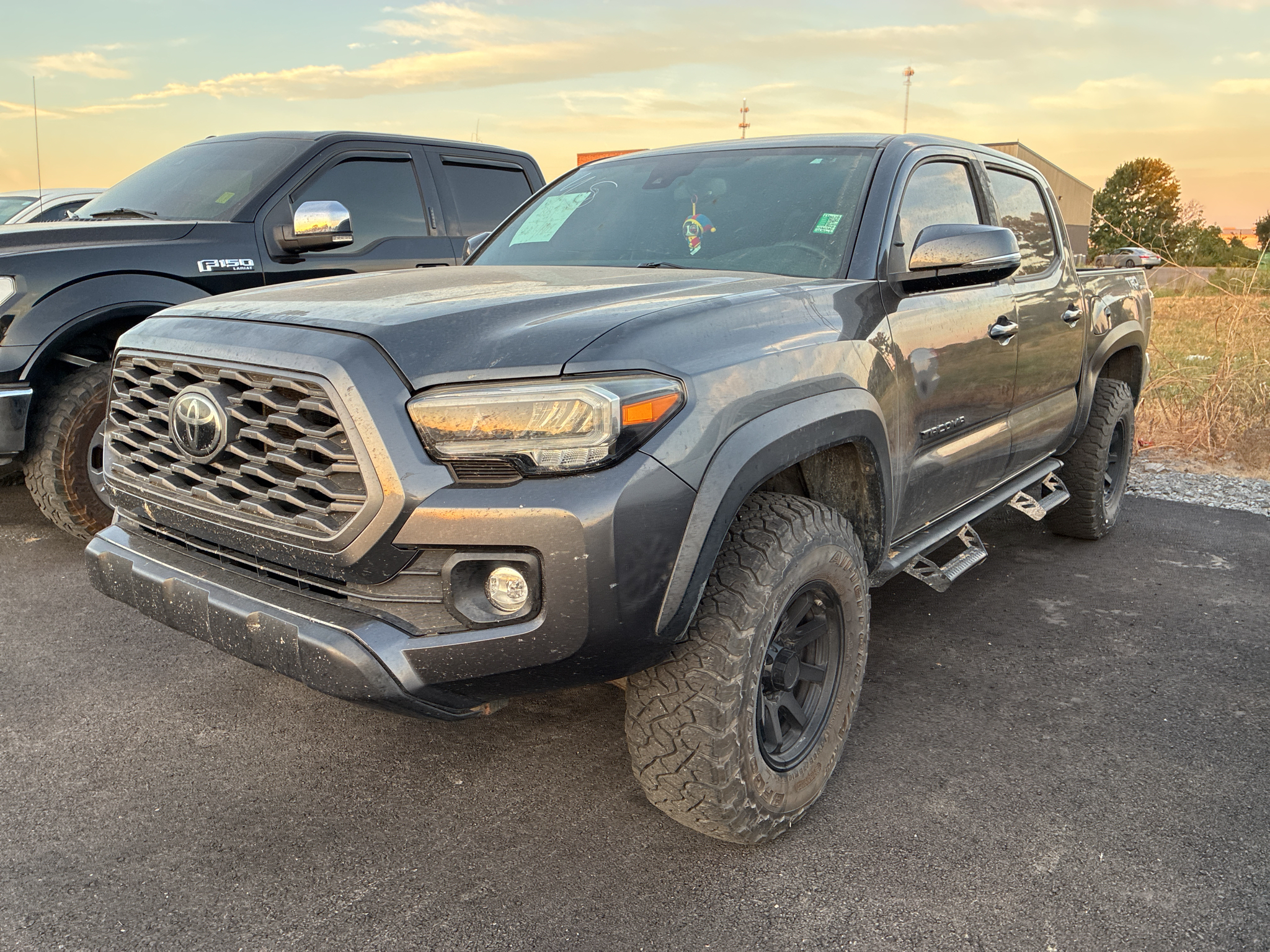 2020 Toyota Tacoma vehicle photo 1