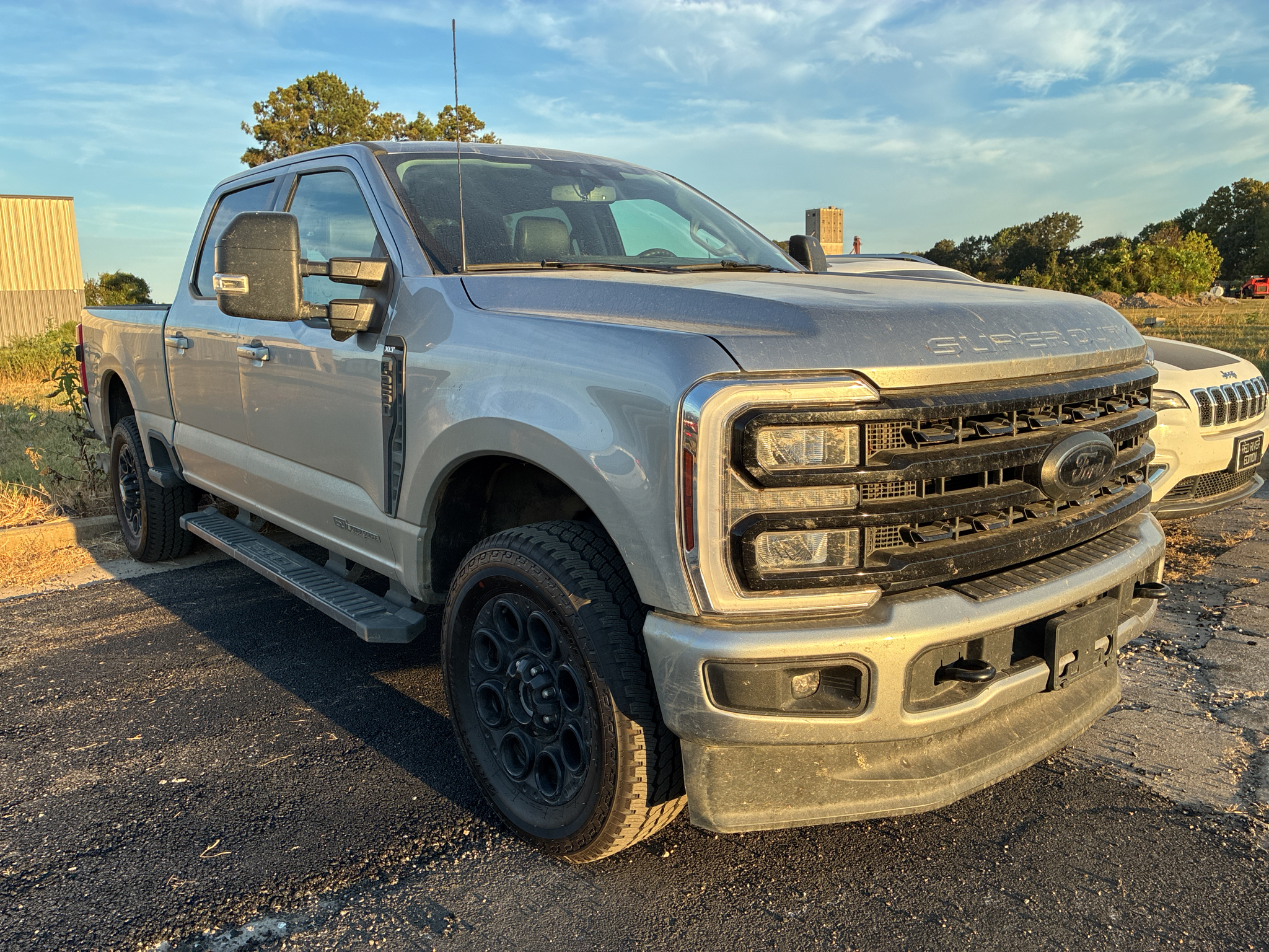 2024 Ford F-250 XLT photo 2