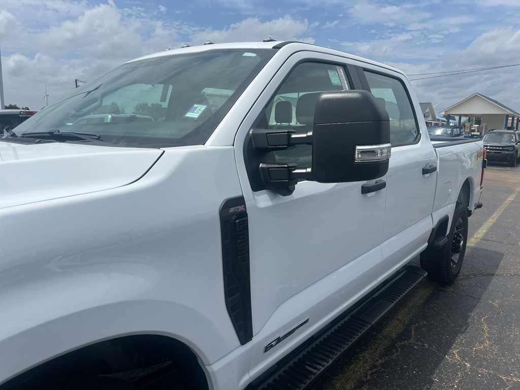 2026 Ford F-350 representative vehicle photo