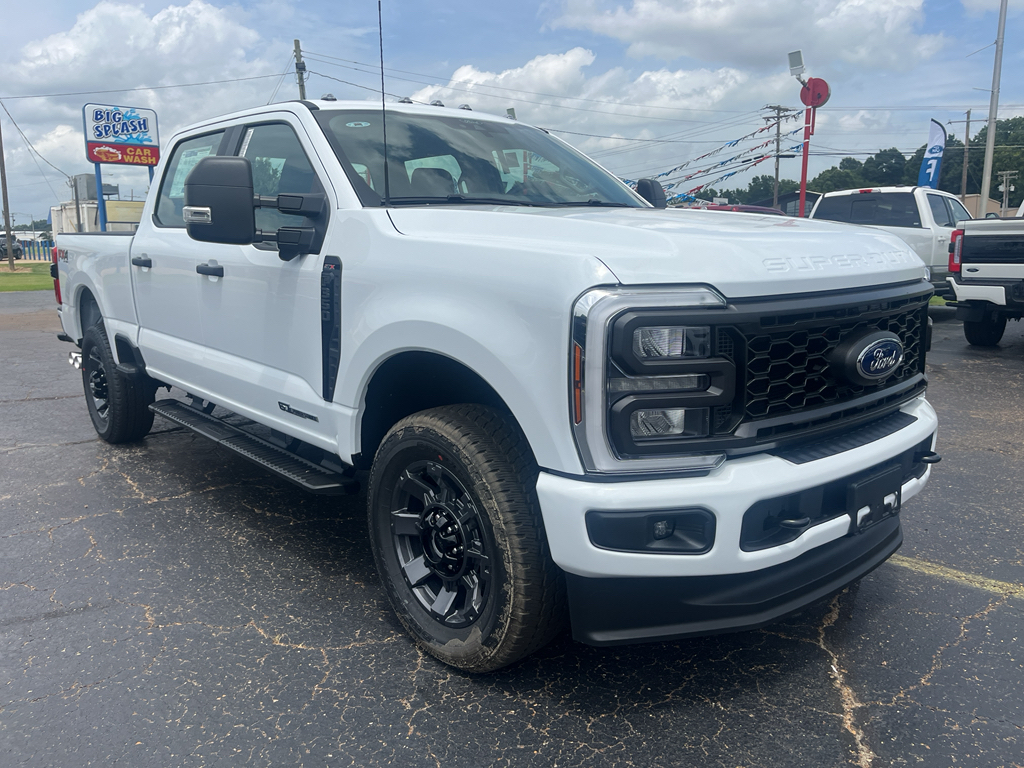 2026 Ford F-350 XL photo 3
