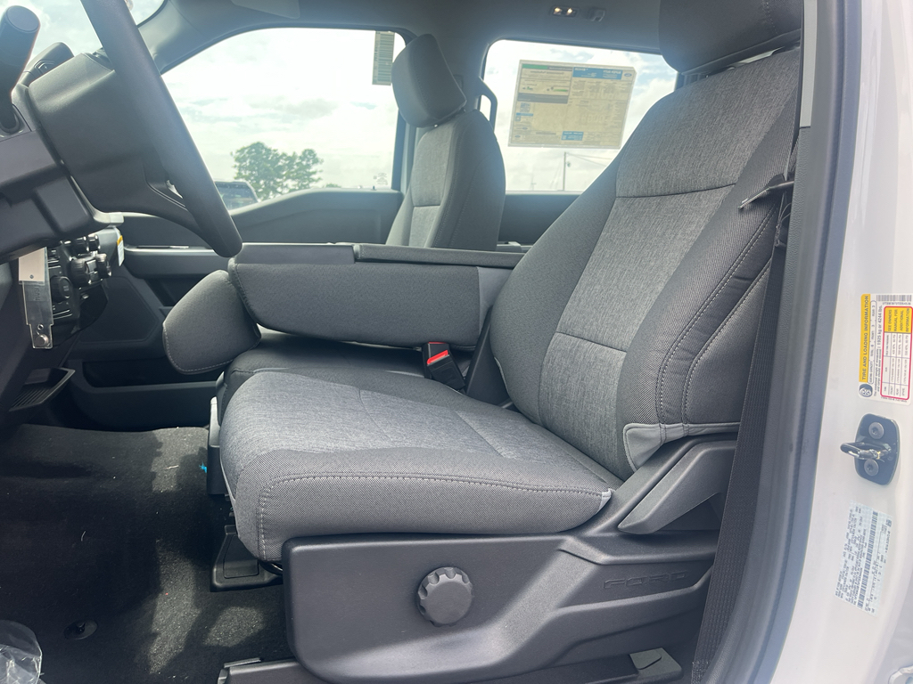 2026 Ford F-350 representative vehicle photo