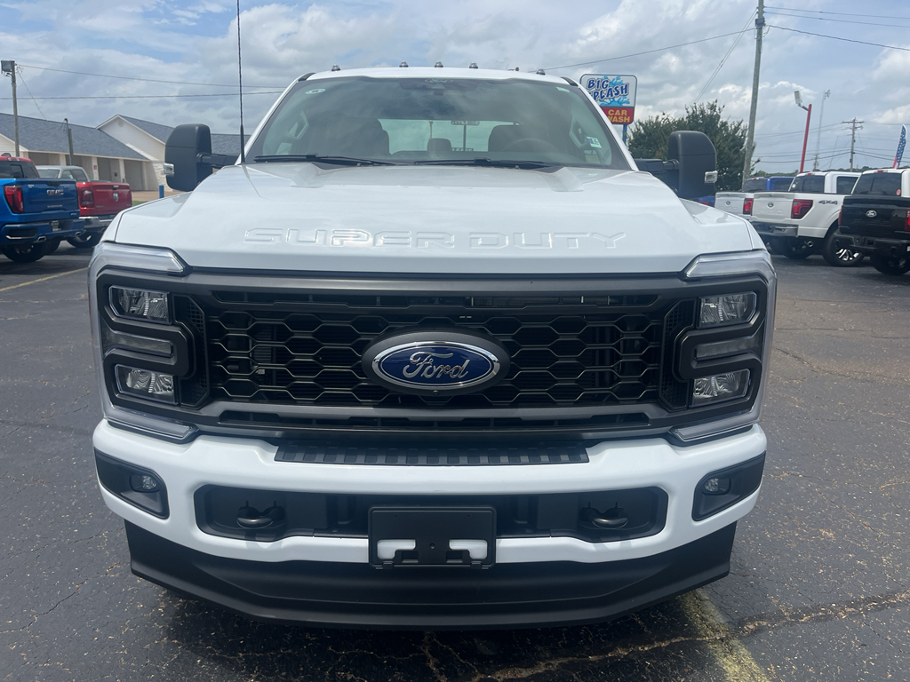 2026 Ford F-350 XL photo 2