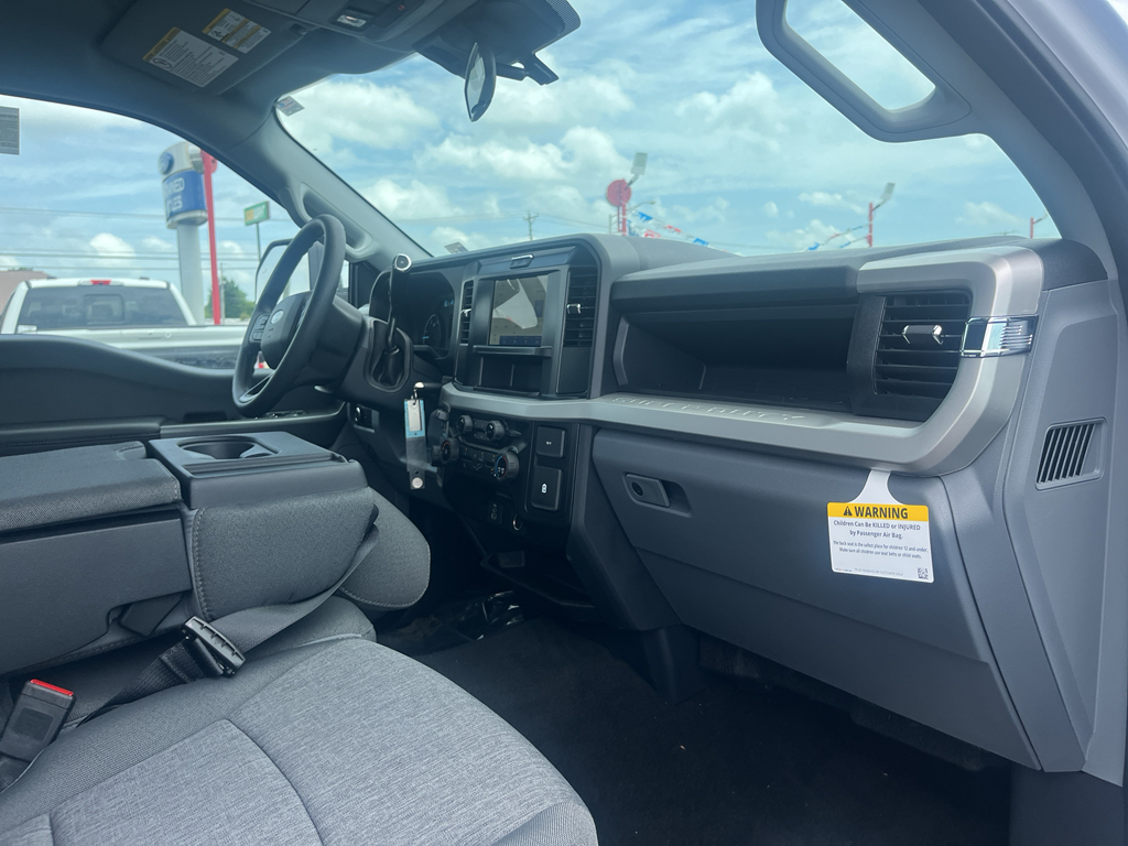 2026 Ford F-350 representative vehicle photo