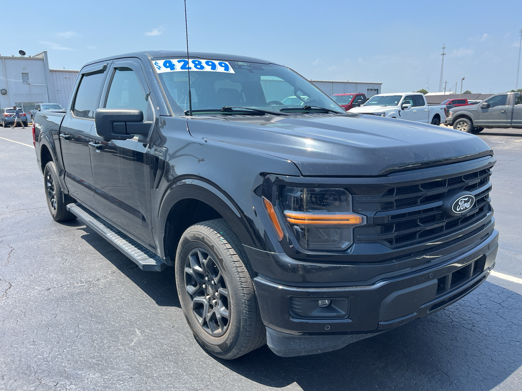 2024 Ford F-150 XLT photo 3
