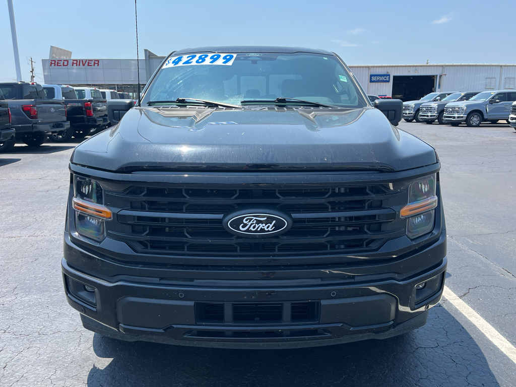 2024 Ford F-150 XLT photo 2