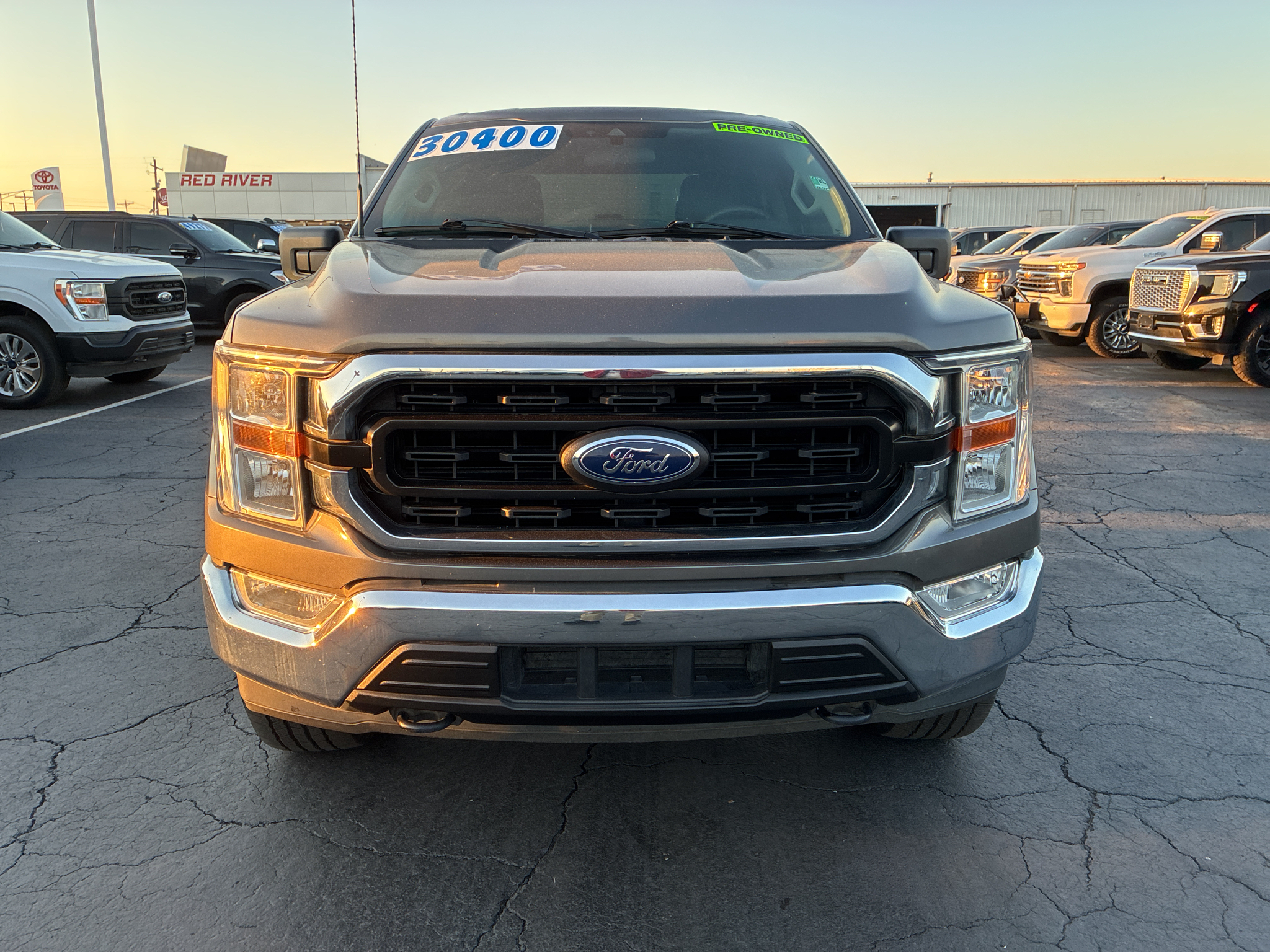 2021 Ford F-150 XLT photo 2