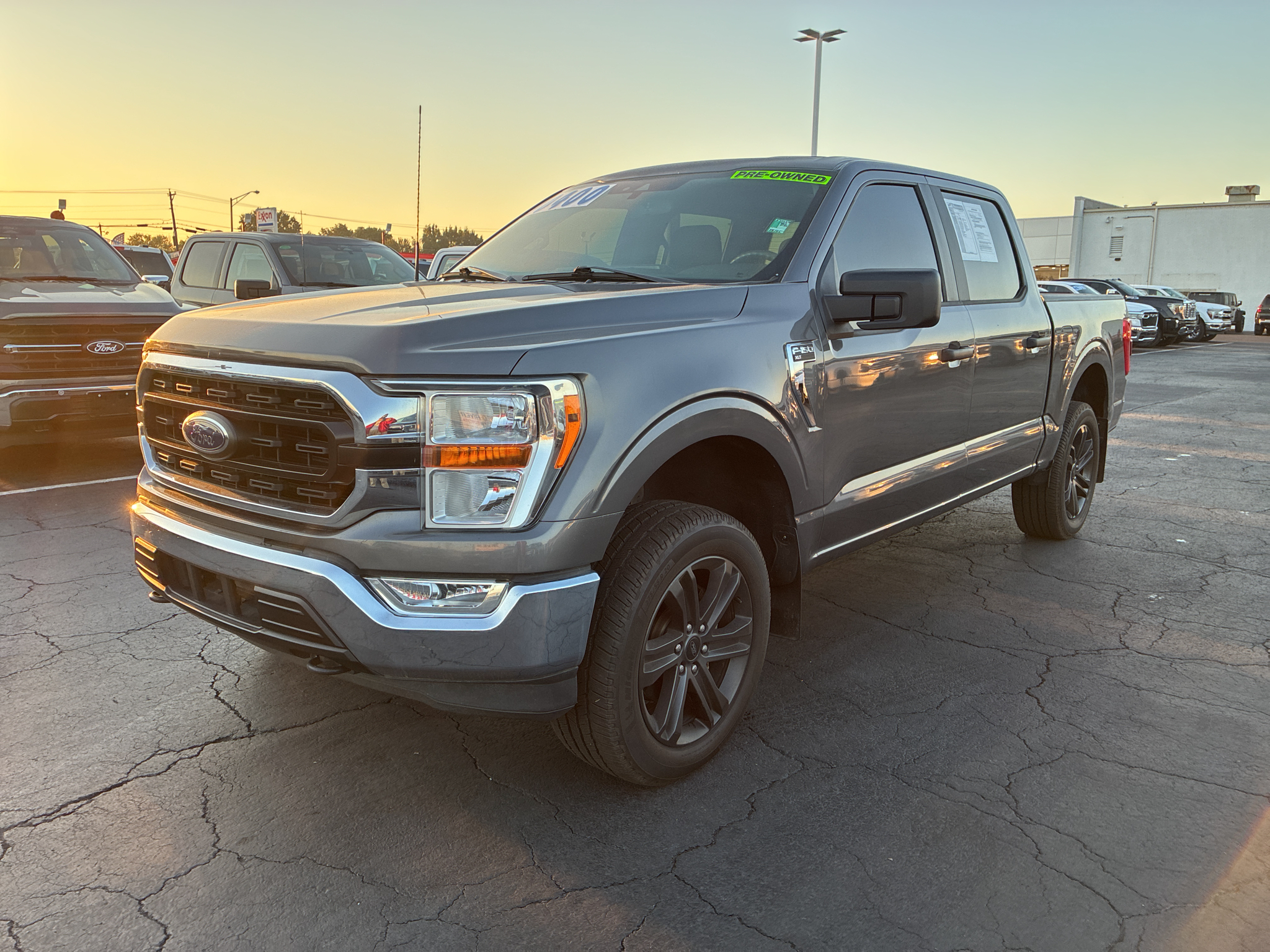 2021 Ford F-150 XLT photo 1