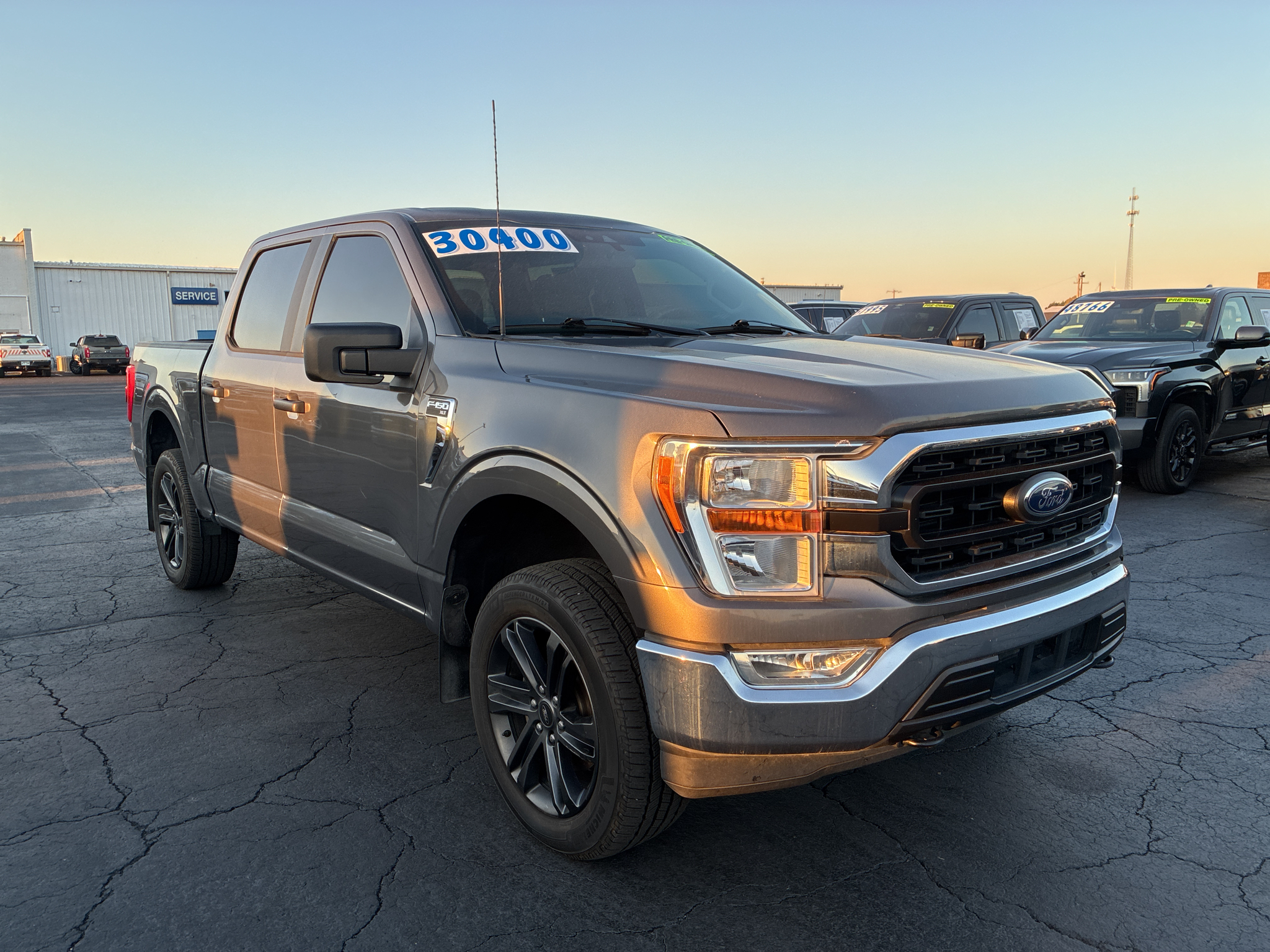 2021 Ford F-150 XLT photo 3