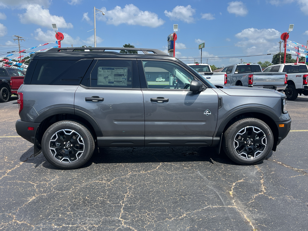 2026 Ford Bronco Sport Outer Banks photo 4