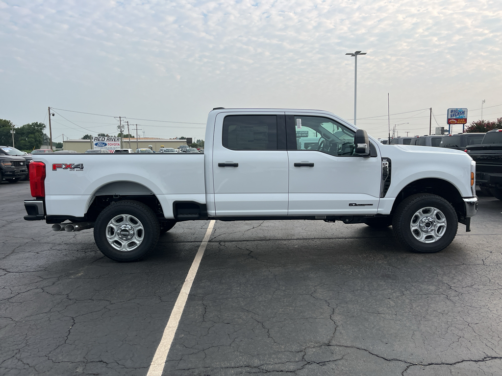 2026 Ford F-250 XLT photo 4