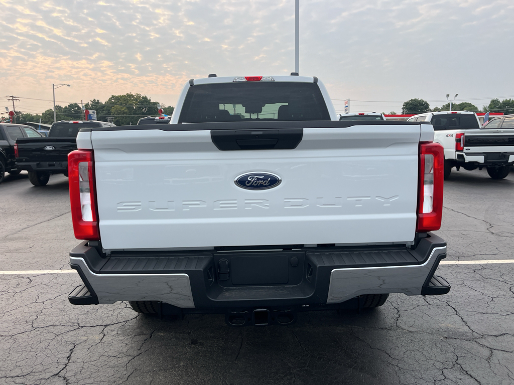 2026 Ford F-250 XLT photo 6