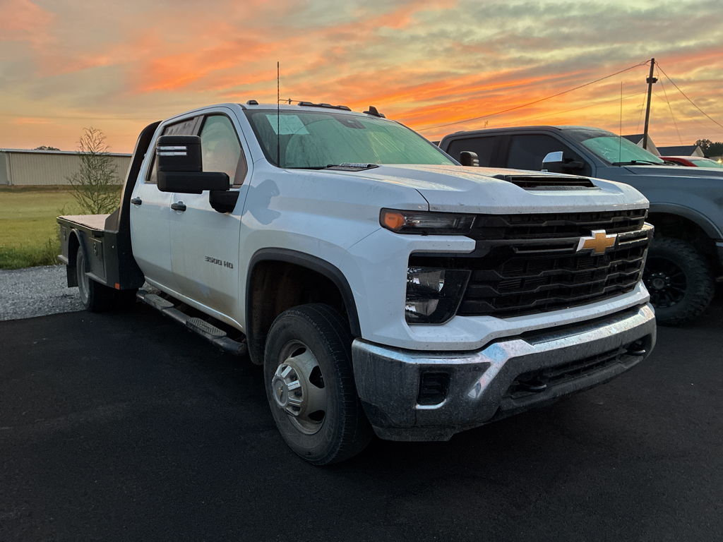 2024 Chevrolet Silverado Work Truck photo 2