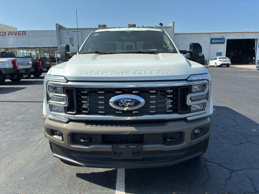 2026 Ford F-450 King Ranch photo 2