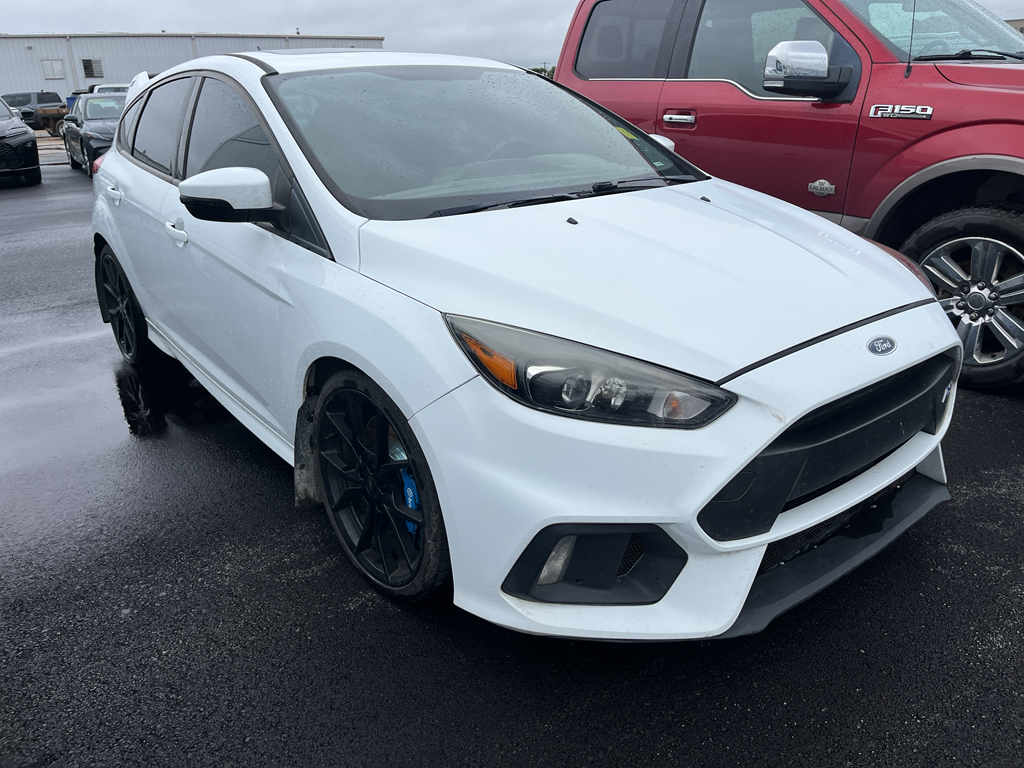 2017 Ford Focus RS photo 2
