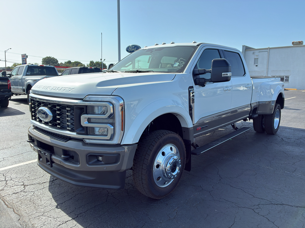 2026 Ford F-450 King Ranch photo 1