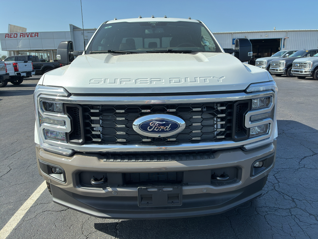 2026 Ford F-450 King Ranch photo 2