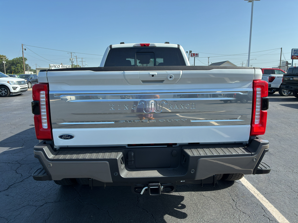 2026 Ford F-450 King Ranch photo 6