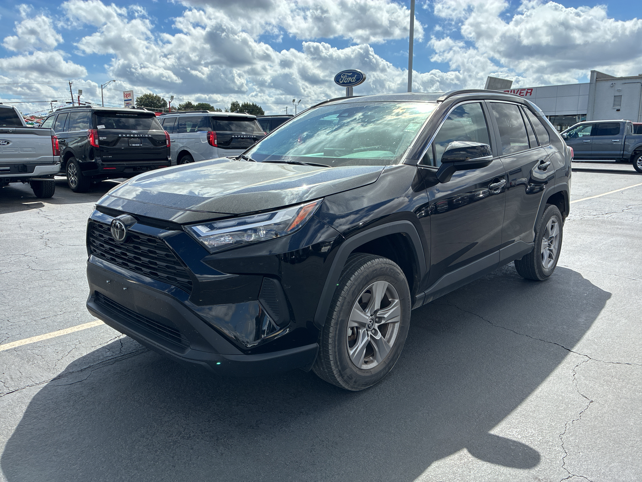 2025 Toyota RAV4 vehicle photo 1