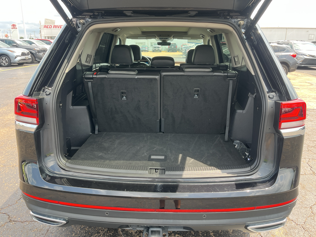 2024 Volkswagen Atlas representative vehicle photo