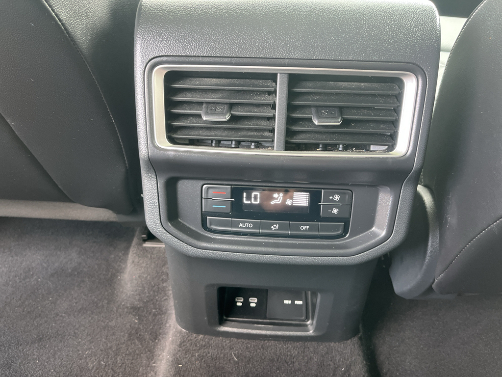 2024 Volkswagen Atlas representative vehicle photo