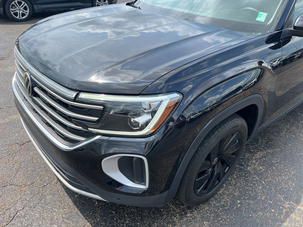 2024 Volkswagen Atlas representative vehicle photo