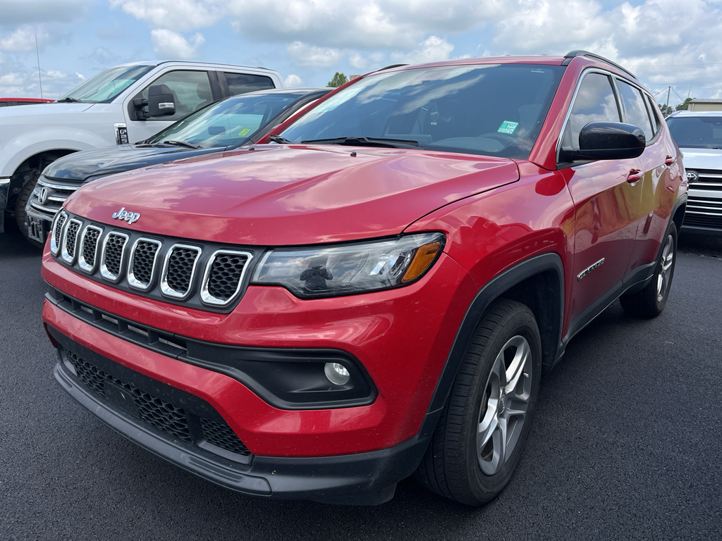 2023 Jeep Compass Latitude photo 1