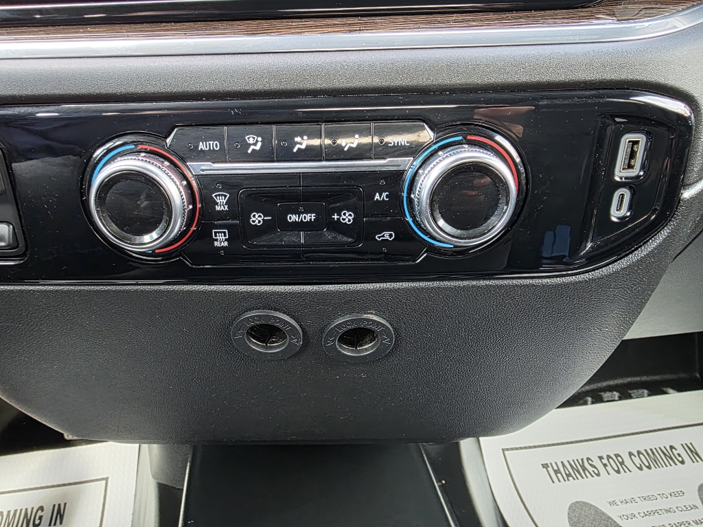 2024 GMC Sierra 3500 - Summit White exterior view 11