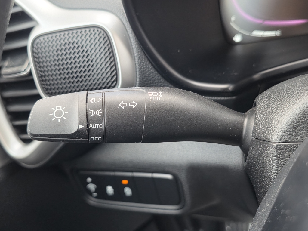 2023 Kia Soul LX - Snow White Pearl exterior view 12