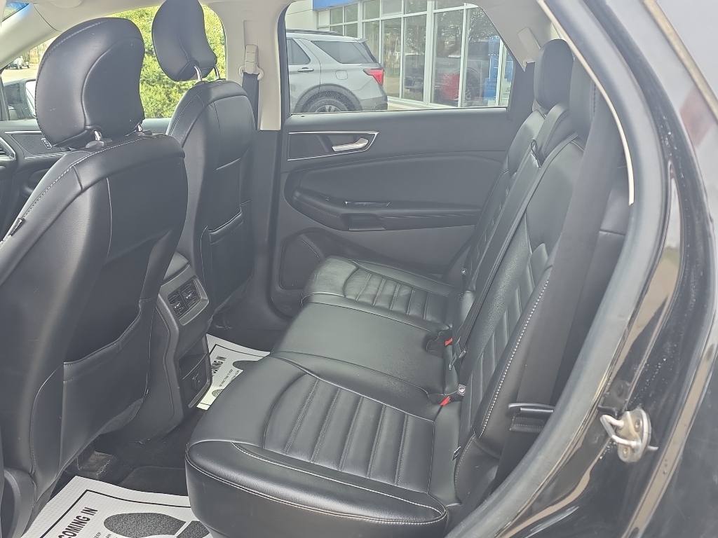 2015 Ford Edge SEL - Tuxedo Black Metallic exterior view 11