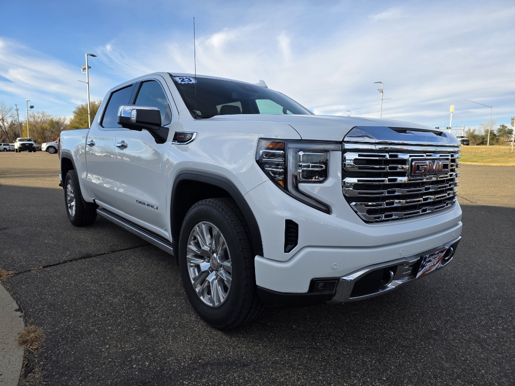 2023 GMC Sierra 1500 - Summit White exterior view 3