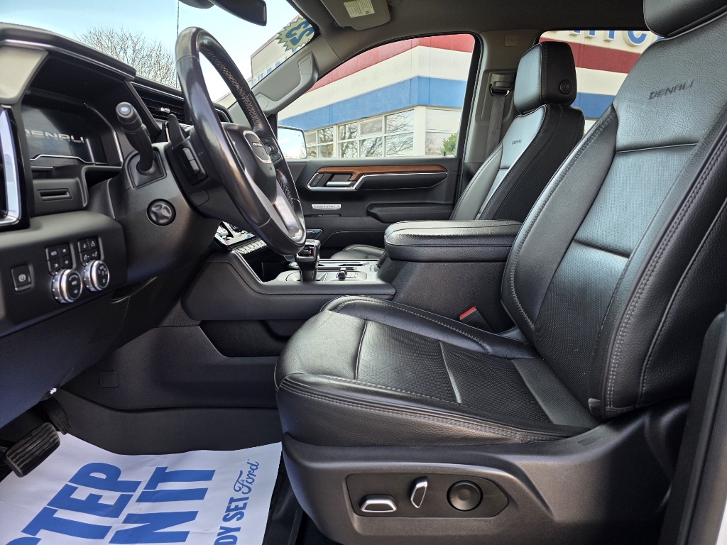 2023 GMC Sierra 1500 - Summit White exterior view 19