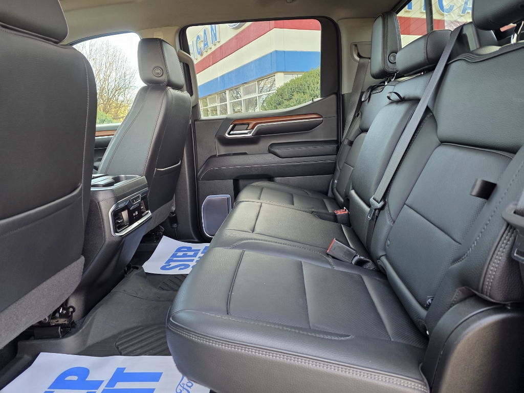 2023 GMC Sierra 1500 - Summit White exterior view 20